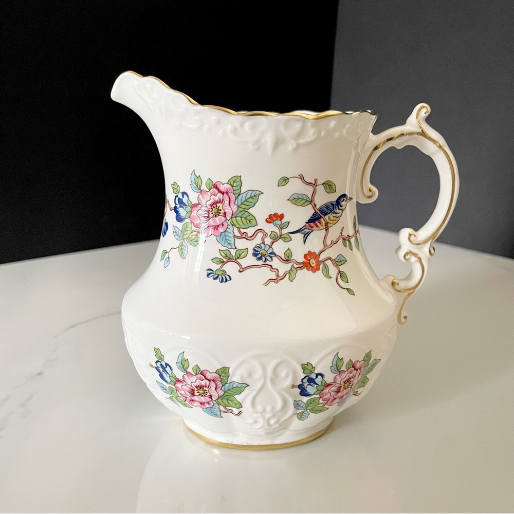 Milk Pitcher - Pembroke by Aynsley